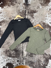 Load image into Gallery viewer, Women’s Mittoshop Exposed Seam LS Knit Top