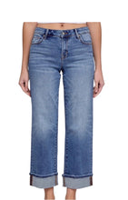 Load image into Gallery viewer, Woman’s Hidden Ella Mid Rise Cuffed Classic Straight Jean