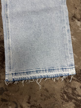 Load image into Gallery viewer, Women’s Vervet Crop Slim Wide Leg Jean