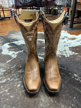 Load image into Gallery viewer, Women’s Ariat Round Up Square Toe Boot