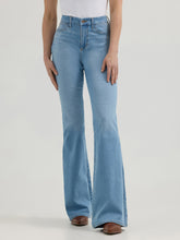 Load image into Gallery viewer, Wrangler Women’s Bespoke Harmony Flare Jeans.