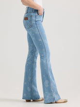 Load image into Gallery viewer, Women’s Wrangler Retro Bailey High Rise Printed Flare Jeans.