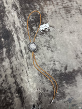 Load image into Gallery viewer, Bolo Clear Crystal Center