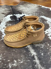 Load image into Gallery viewer, Women’s Twisted X Tan &amp; Toasted Coconut Chukka Driving Moc
