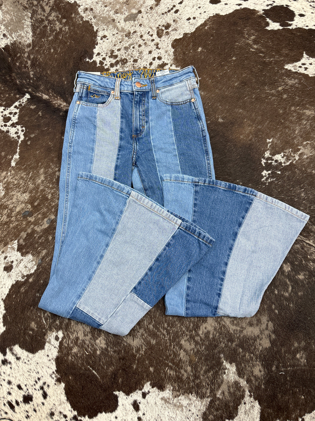 Wrangler Lainey Wilson Patchworks Flares