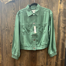 Load image into Gallery viewer, women’s ariat duck green edgerton jacket
