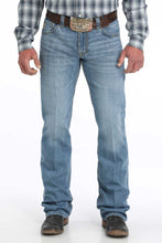 Load image into Gallery viewer, Men’s Cinch Relaxed Fit Carter 2.0 Light Stone Jeans.