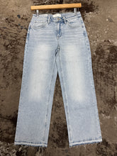 Load image into Gallery viewer, Women’s Vervet Crop Slim Wide Leg Jean
