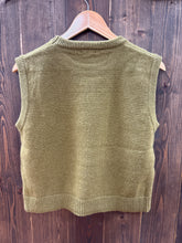 Load image into Gallery viewer, Women’s Relaxed Cropped Sweater Vest Olive