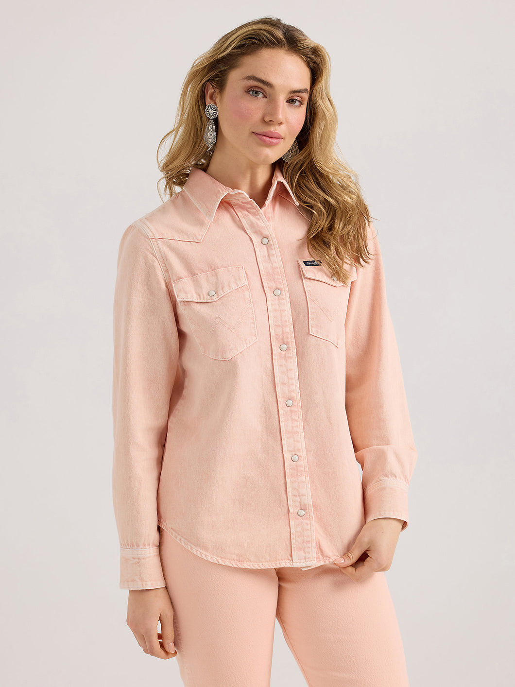 Wrangler Women’s Solid Pink Denim Snap Up.