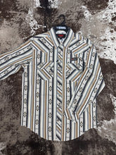 Load image into Gallery viewer, Men’s Tek Aztec Print SS Snap