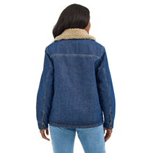 Load image into Gallery viewer, Women’s Wrangler Retro Sherpa Lined Coat.