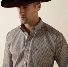 Load image into Gallery viewer, Men’s Ariat Wrinkle Free Reed Classic Fit Longsleeve Button Up