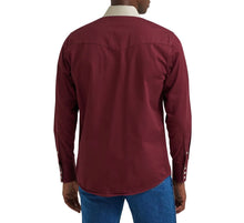Load image into Gallery viewer, Wrangler Men’s Vintage Inspired Classic Fit Red Button Down