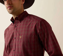 Load image into Gallery viewer, Men’s Ariat Pro Series Dempsey Red Medium Plaid Button Up