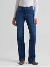 Load image into Gallery viewer, Wrangler Woman’s Bespoke High Rise Bootcut jean