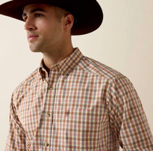 Load image into Gallery viewer, Men’s Ariat Vanilla Custard Plaid Pro Series Button Up