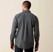 Load image into Gallery viewer, Ariat Men’s WF Barbary Black Plaid LS Button Up