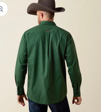 Load image into Gallery viewer, Men’s Ariat Long Sleeve Pine Needle Green Medallion Print Shirt