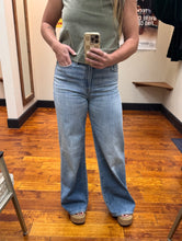 Load image into Gallery viewer, 7 For All Mankind Chill Wave Lotta Tailorless