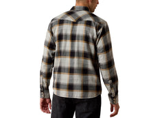 Load image into Gallery viewer, Men’s Ariat Retro Heinz Grey Heather Plaid Fitted Snap Button Up