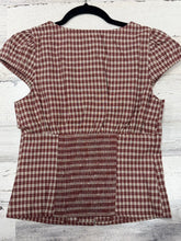 Load image into Gallery viewer, Women’s Plaid Button Down Top