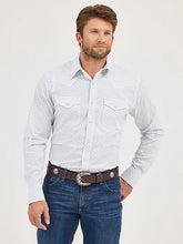 Load image into Gallery viewer, Men’s Wrangler 20X Polka Dot Snap Up