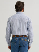 Load image into Gallery viewer, Men’s Wrangler Blue/White George Strait LS Button Up
