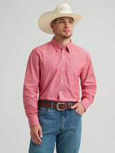 Load image into Gallery viewer, Men’s Wrangler Red Cojo LS Button Up