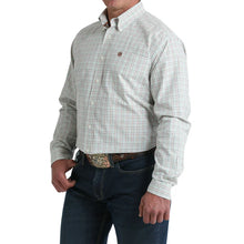 Load image into Gallery viewer, Men’s Cinch Cream Plaid LS Button Up