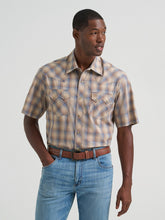 Load image into Gallery viewer, Men’s Wrangler Brown Retro Plaid SS Snap