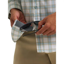 Load image into Gallery viewer, Men’s Wrangler LS Hike To Fish Button Up