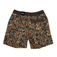 Load image into Gallery viewer, Men’s Hooey Camo Board Shorts