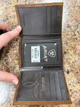 Load image into Gallery viewer, Ariat Scroll Overlay Trifold Wallet