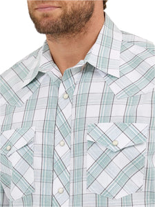 Wrangler Men’s 20X Green Plaid Snap