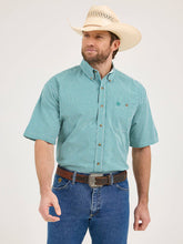 Load image into Gallery viewer, Wrangler Men’s GS Green Check Shirt