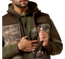 Load image into Gallery viewer, Men’s Ariat Wren Camo Serape Crius Ins Vest