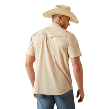 Load image into Gallery viewer, Ariat Men&#39;s VentTEK Western Tan Fitted Button Down Shirt.
