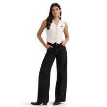 Load image into Gallery viewer, Women’s Wrangler X Lainey Wilson Iconic White Vest