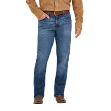 Load image into Gallery viewer, Wrangler Men&#39;s Retro Slim Boot Jean