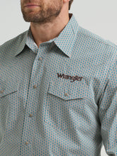 Load image into Gallery viewer, Wrangler Men’s Logo Snap Shirt