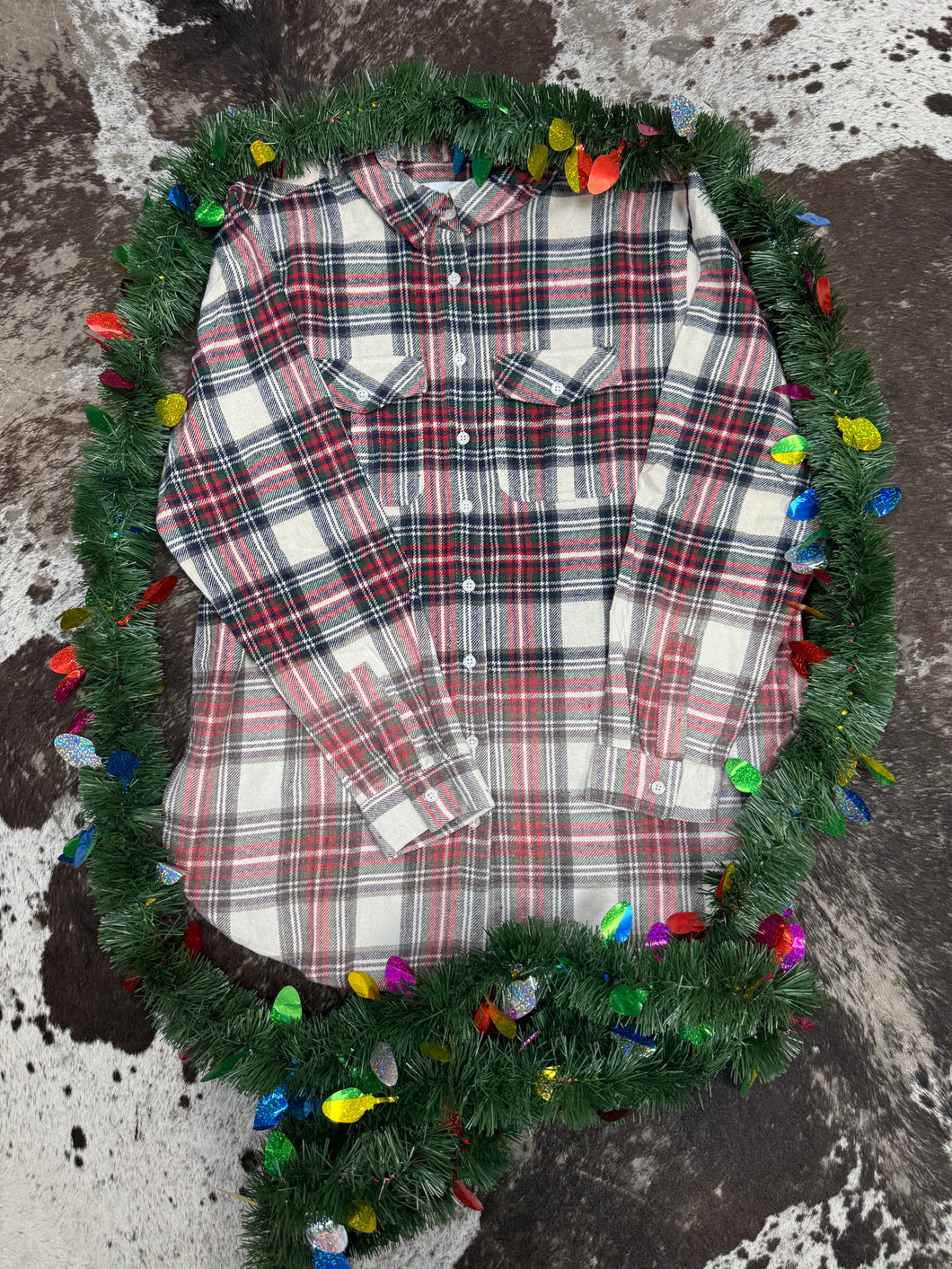 Women’s Cream, Navy, Red & Green Plaid Flannel