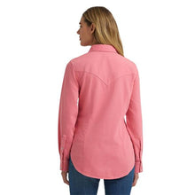 Load image into Gallery viewer, Woman’s Wrangler Retro Pink LS PearlSnap
