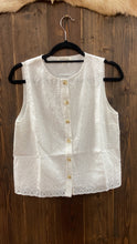 Load image into Gallery viewer, Woman’s Floral Eyelet Button-Up Tank Top