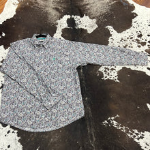 Load image into Gallery viewer, Men’s Grey Cinch LS Button Up