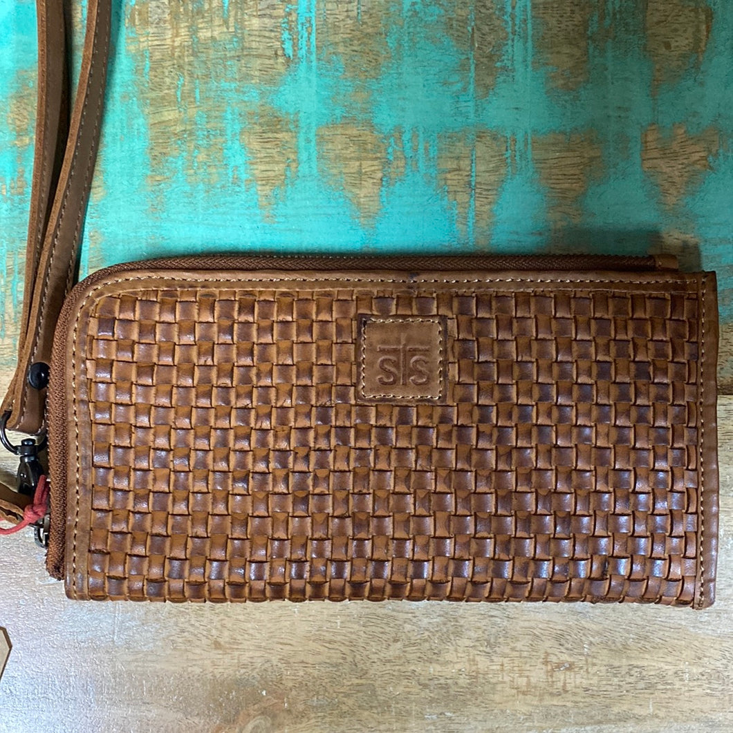 STS Woven Clutch