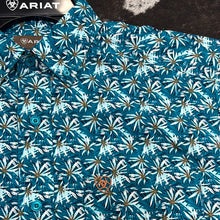 Load image into Gallery viewer, Men’s Ariat Kavir Classic Fit Shirt