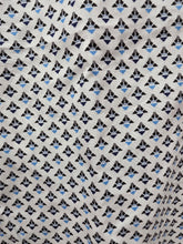 Load image into Gallery viewer, Cinch- Men&#39;s White Print Button Up.