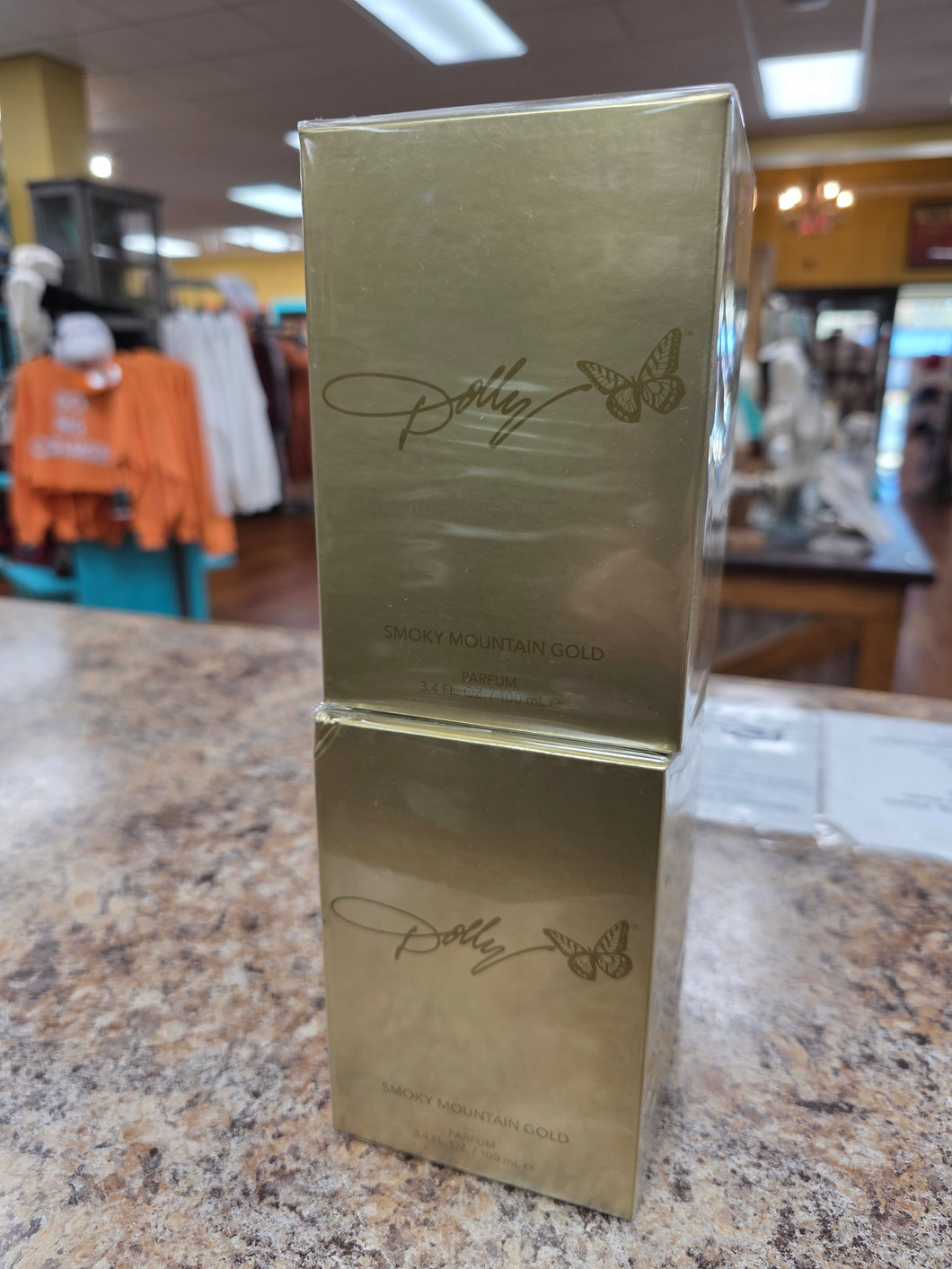 Dolly Parton Smoky Mountain Gold Perfume.