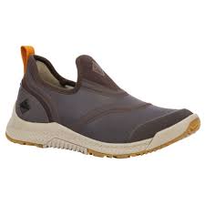MENS OUTSCAPE LOW BROWN MUCKS